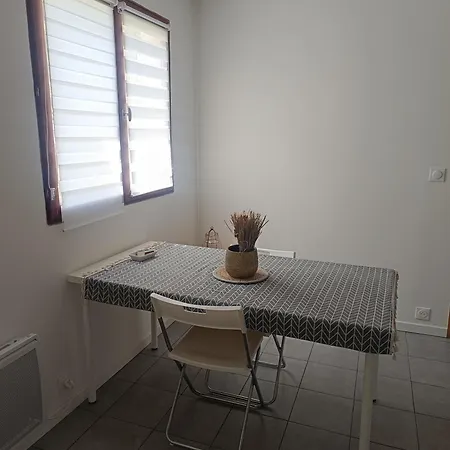 Holiday home Maison Au Coeur D'orly